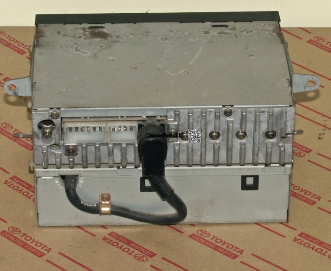 Modal Additional Images for Toyota Radio Model 5433 AM FM Cassette 88-90