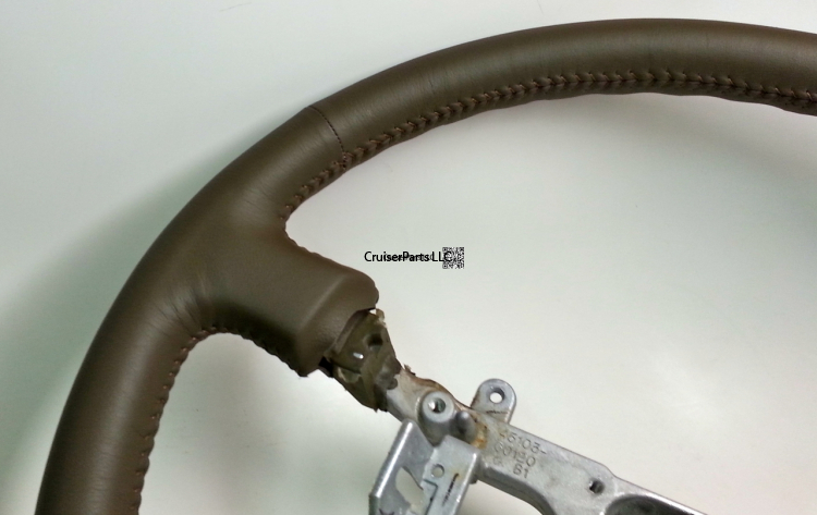 Modal Additional Images for Leather Steering Wheel Black 100 Series 2003-2007