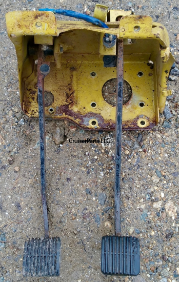 Modal Additional Images for Front Drive Shaft 88-90 62 Series - Used