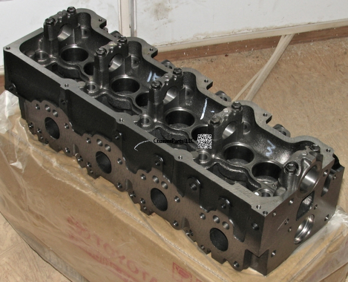 Modal Additional Images for 1990-newer Cylinder Head 2LT late & 3L Engine (Made in Japan)