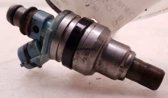 Fuel Injector 88-90 - Used