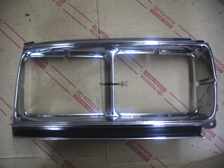 Right Headlamp Door for 91-97 Non US 80 Series Cruisers