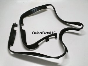 Right Fender Spacer Seal Between Apron & Fender 70 series