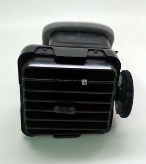 Far Left Dash Panel Vent for 95-97 80 Series Cruisers