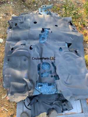 Front Floor Mat Gray 2007-Current 79 Series RHD