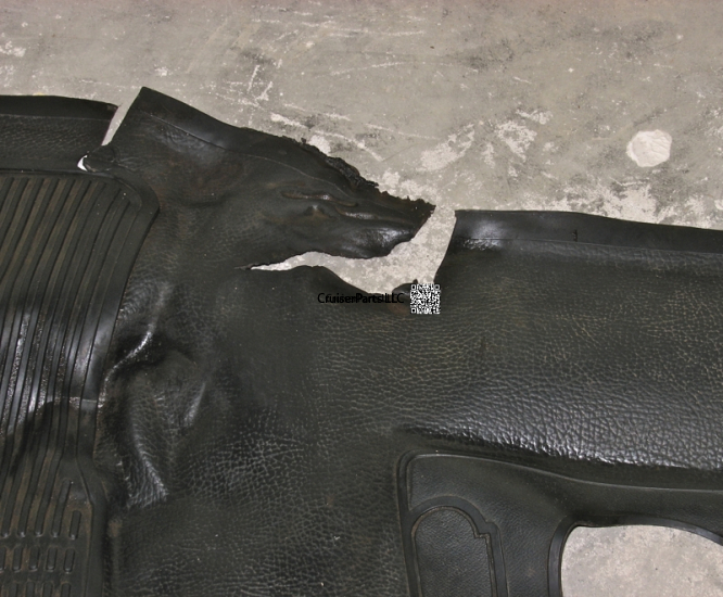 Modal Additional Images for Front Floor Mat Great Condition 75-78