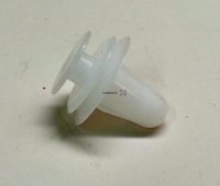 Door Trim Retainer Clip