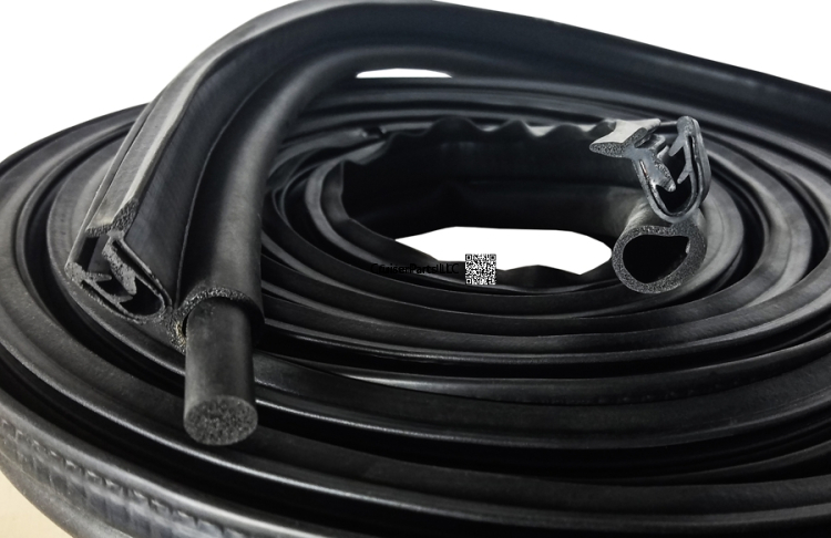 Modal Additional Images for Rear Gate Surround Weatherstrip 81-90 60/62 Series Cruisers