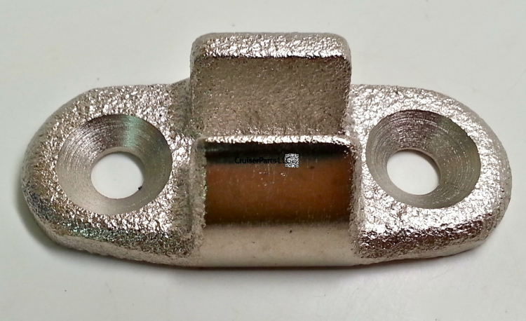 Rear Door Catch Upper or lower 75-84 40 series.