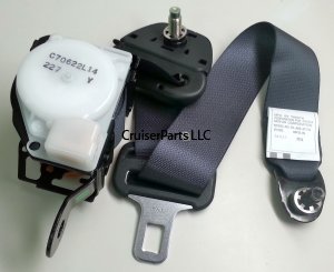 Front Left Outer Seat Belt for 8/99 to Now 70 Series Cruisers