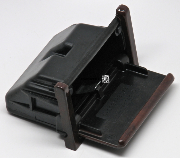 Modal Additional Images for Rear Ashtray Woodgrain Trim LX450 96-97