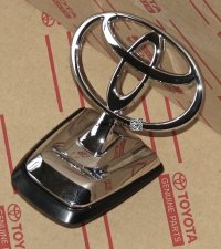 Hood emblem 100-series 1/1998-2007