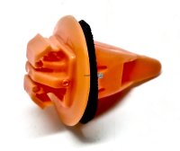 Back Door Moulding Clip No.3