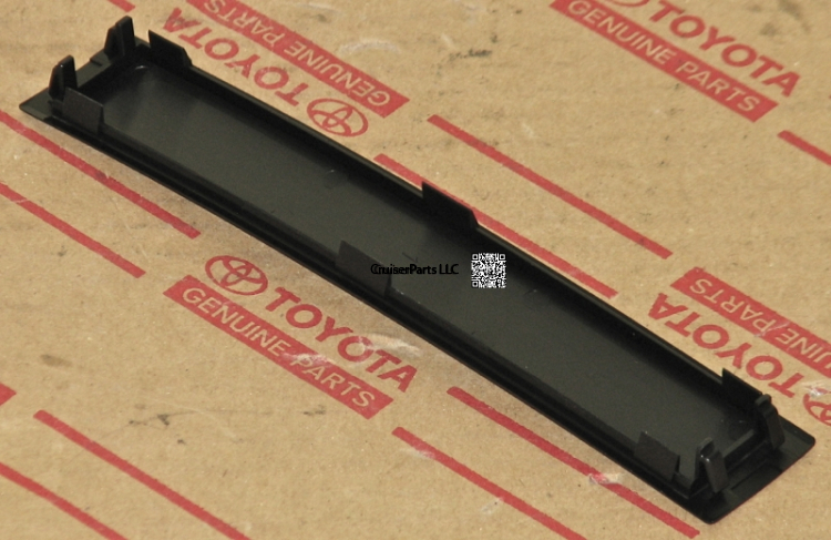 Modal Additional Images for Roof Drip Side Finish Moulding Landcruiser only 1998-2007