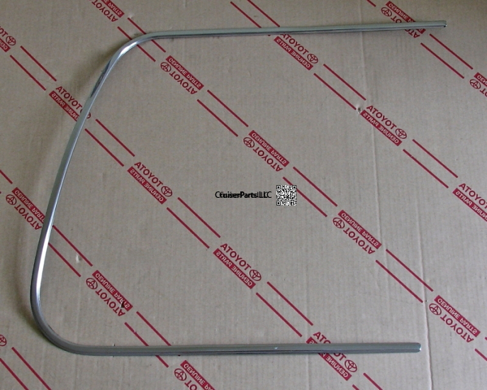 Right Quarter Window Outside Rear Molding 81-90