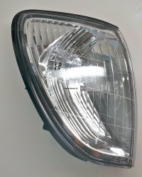 Right Hand Front Turn Signal Lamp for 98-07 Non US 100 Series