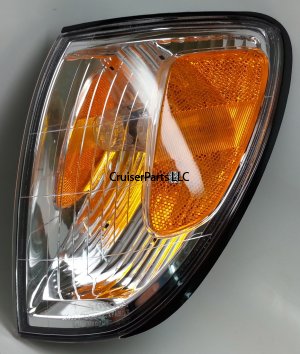 Left Front Turn Signal Assembly 98-05 100 Series
