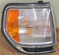 Parking Light Right Side Clear With Orange Stripe 95-97 LX450