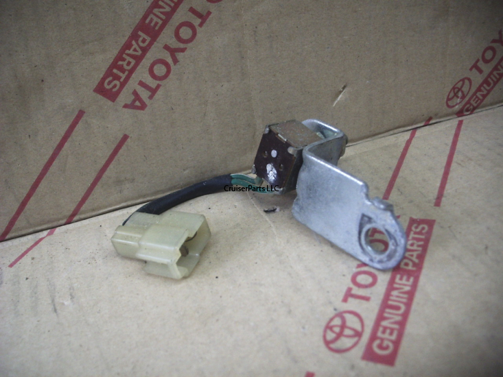 E-Brake Light Switch 75-90