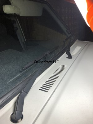 Windshield Wiper Arm 70 Series Clip On 1985-1999 Left Side