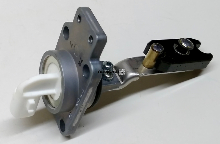 Engine Oil Level Sensor 1HZ 1HD