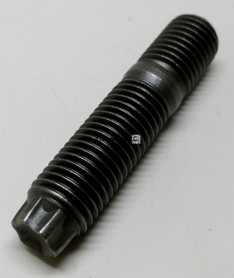 Exhaust Manifold Stud