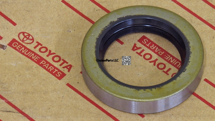Rear Axle Shaft Outer Oil Seal for Early-74 40 Series Cruisers