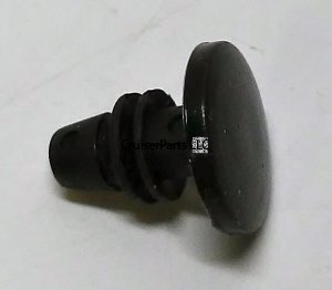 Weatherstrip Clip for 70 and 71 Series Cruisers