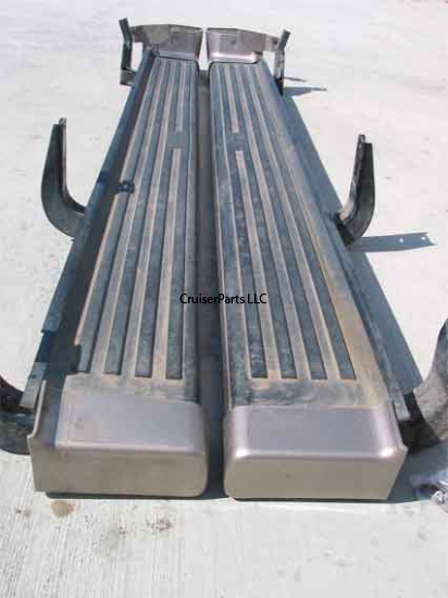 Rear Left Running Board End Cap for 96-97 Lexus LX450